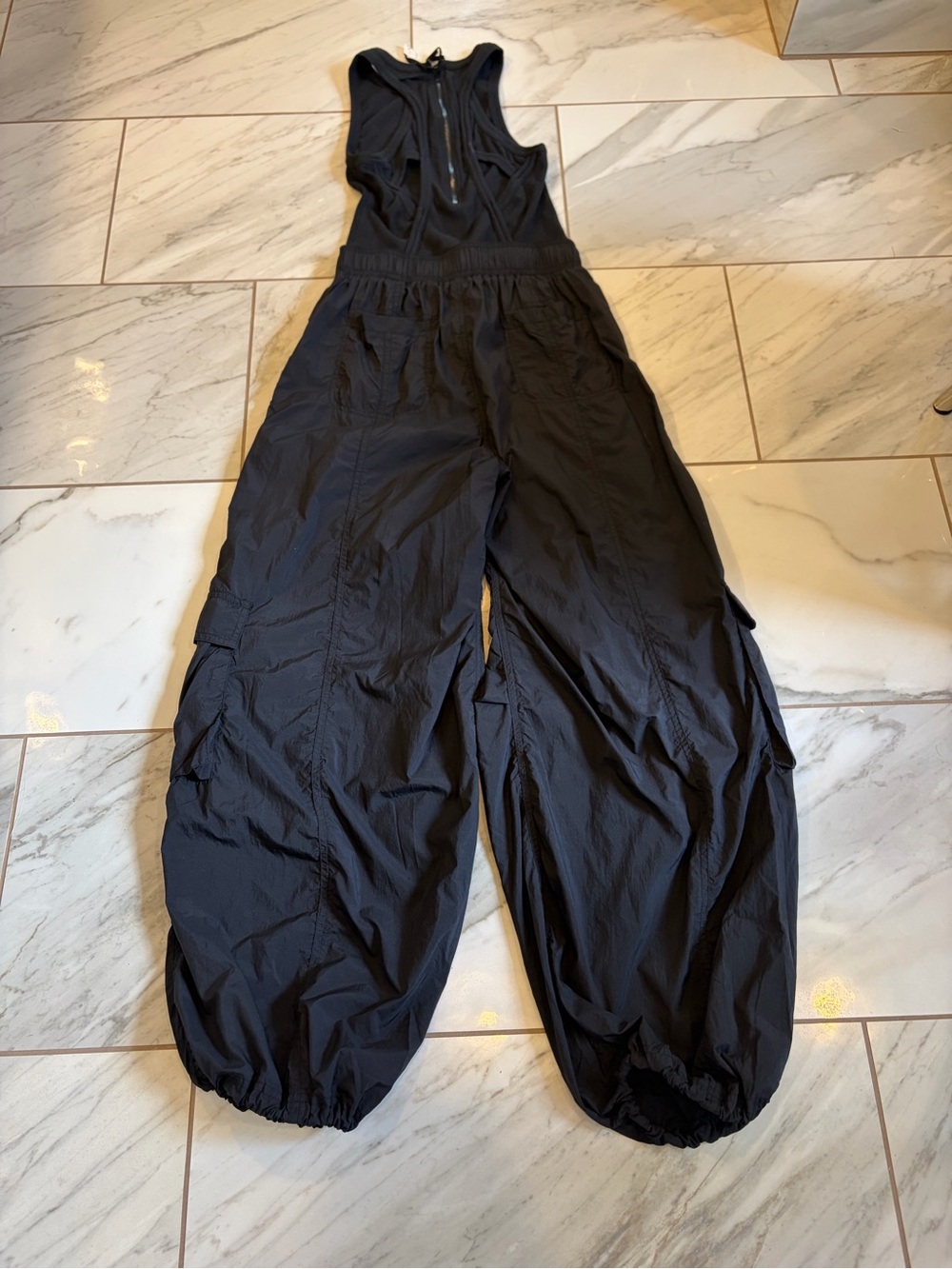 EUC  Anthropologie Daily Practice Messa PARACHUTE BALLOON Jumpsuit BLACK XS - Picture 9 of 11